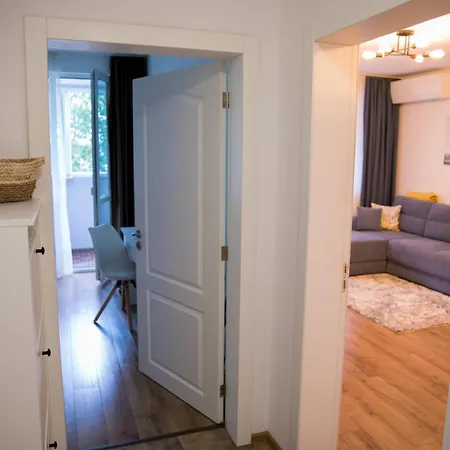 Sea View Апартаменти *