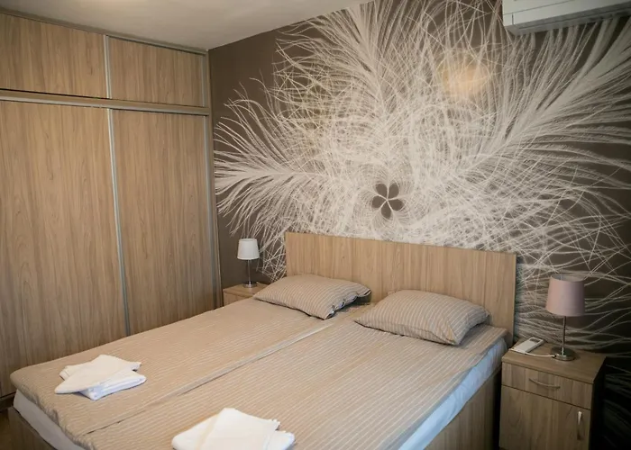 Sea View Apartment *